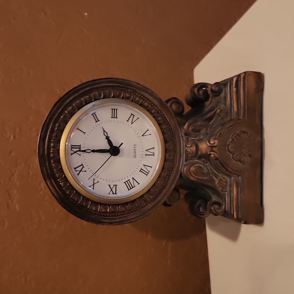 Clock decoration.